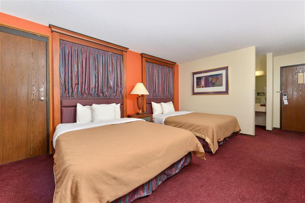 Stillwater Inn & Suites Pokój zdjęcie